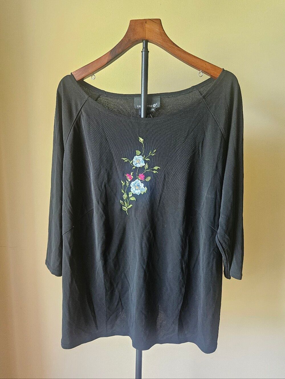 NWT Carole Little Black Floral Embroidered Boatneck Top Size 2X